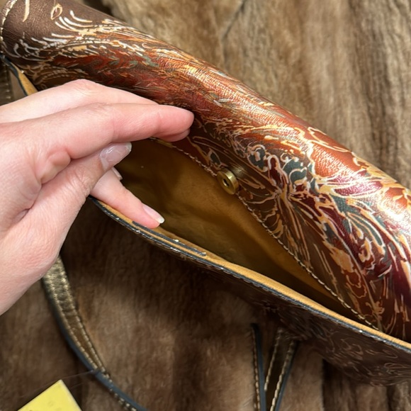 NWT Patricia Nash monta crossbody or clutch - Picture 6 of 8